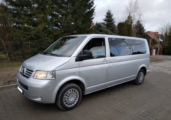 warmińsko-mazurskie Volkswagen Caravelle cena 36900 przebieg: 296000, rok produkcji 2004 z Działoszyn